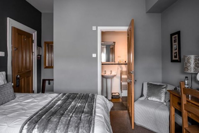 Harrogate Twin room accommodation
